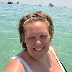 Meet your Posher, Brea